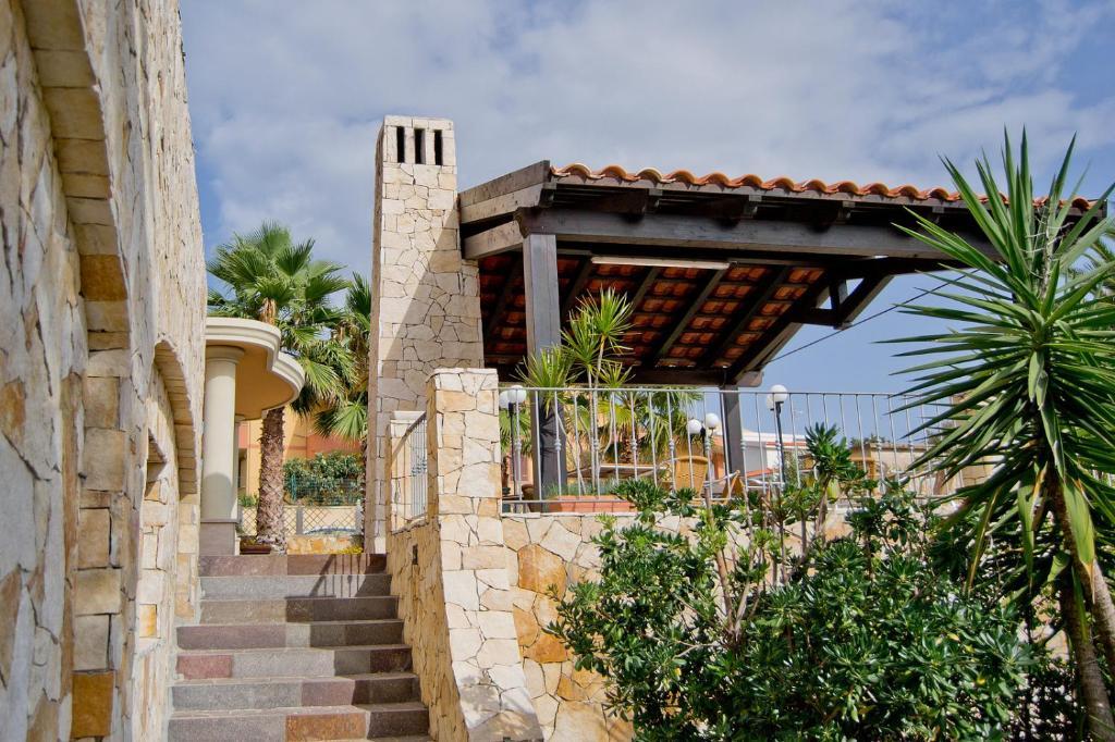 Hotel Libyssonis Porto Torres Ngoại thất bức ảnh
