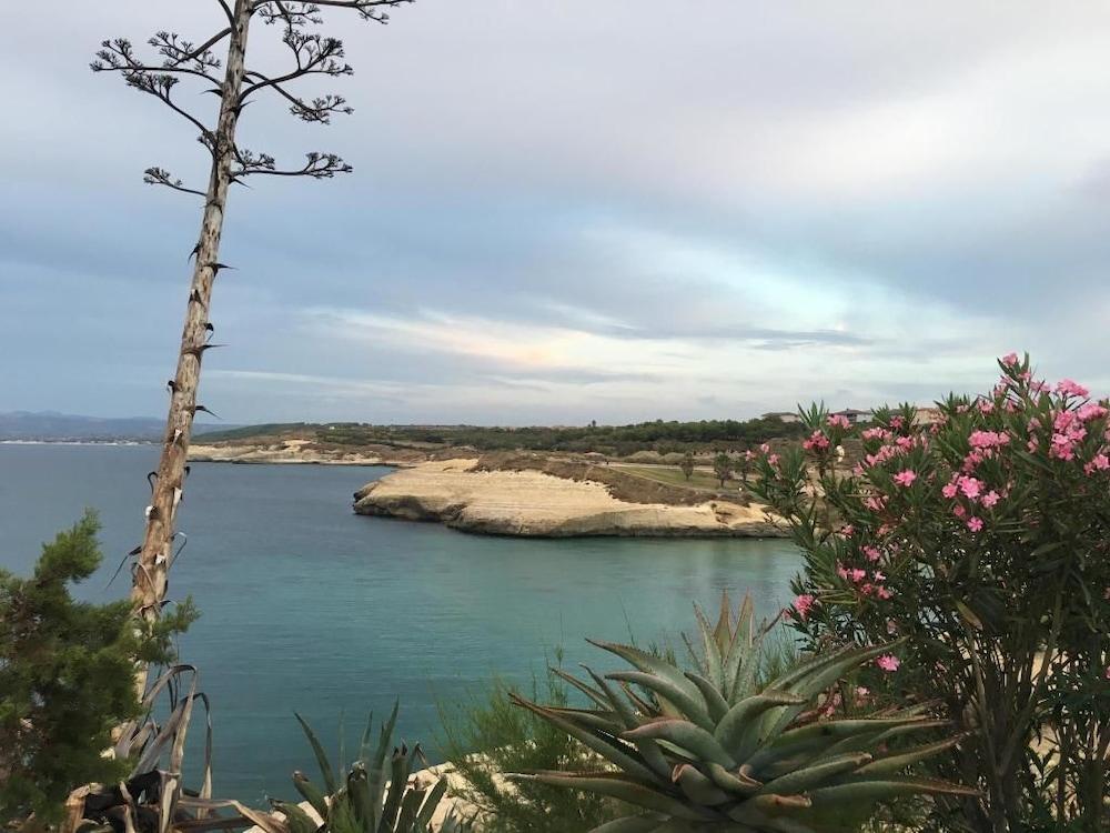 Hotel Libyssonis Porto Torres Ngoại thất bức ảnh
